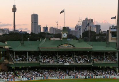 Swans coach keen to talk drop-in pitch at SCG